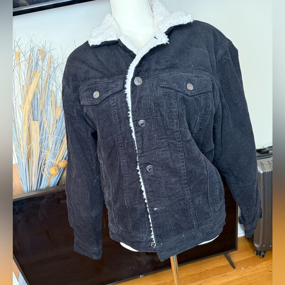 Forever 21 Men’s size S  Black Corduroy Faux Sheep Jacket  Pockets - Picture 4 of 12